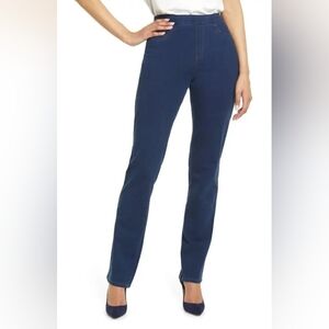 Ming Wang sz 10 pull on dark wash jeans WJ142